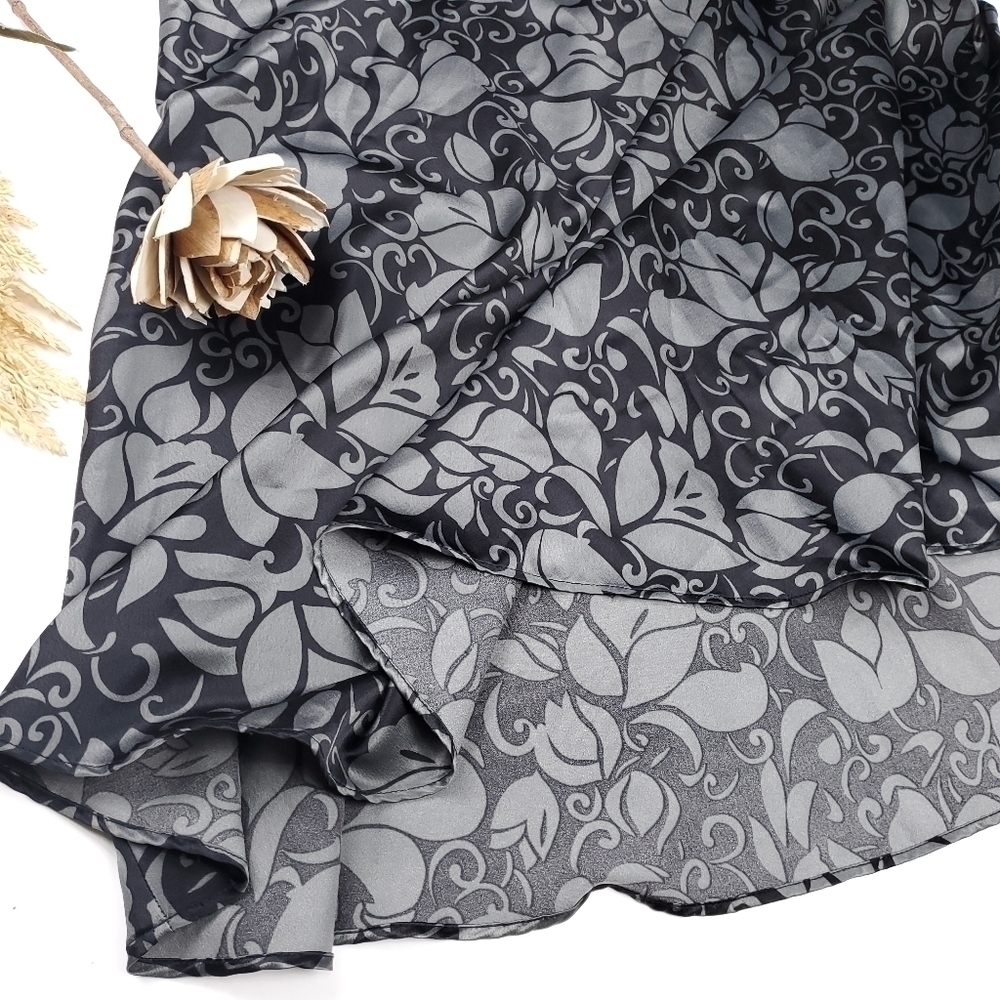 NY & Co Black Silver Satin Floral Skirt 8 - Picture 11 of 12